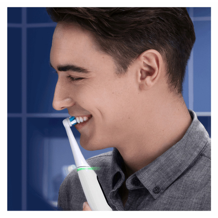 Brosse à dents électrique connectée Oral B iO6s